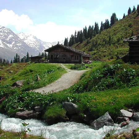 Ferienheim Gabi ノイシュティフト・イム・シュトゥーバイタール